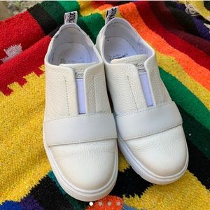 Dr. Marten Lylah White Slip Ons - size 8